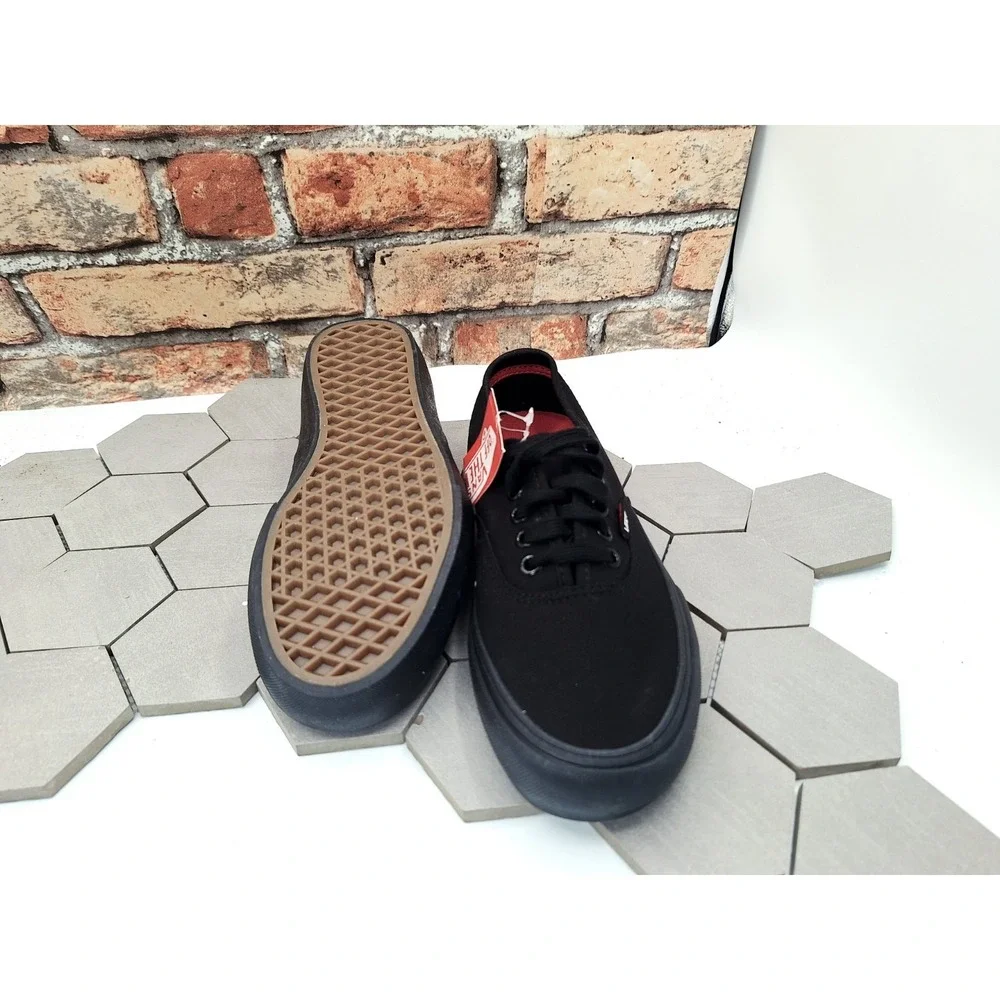 Vans Authentic Pro Triple Black Skateboard‎ Shoes Men 6.5 / Women 8 2010s Rare